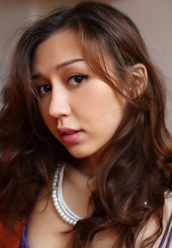 Лола, 23